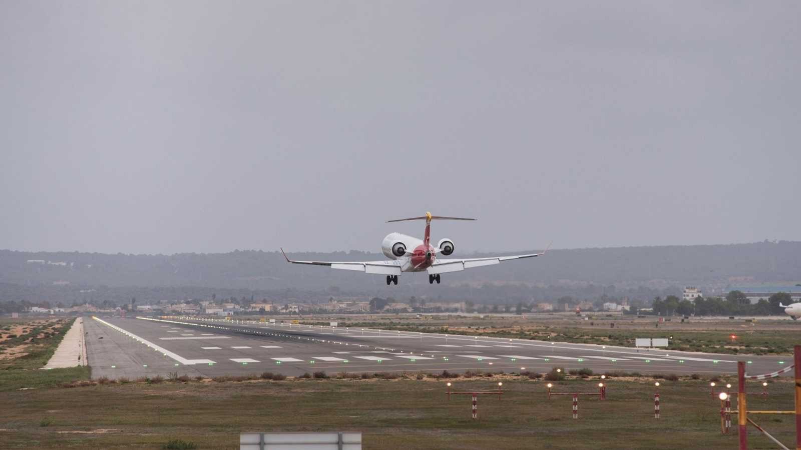 Acusados de sedición los huidos del avión en Palma - RTVE.es