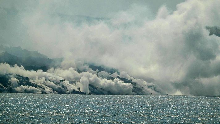 Ver el volcán de La Palma desde el mar