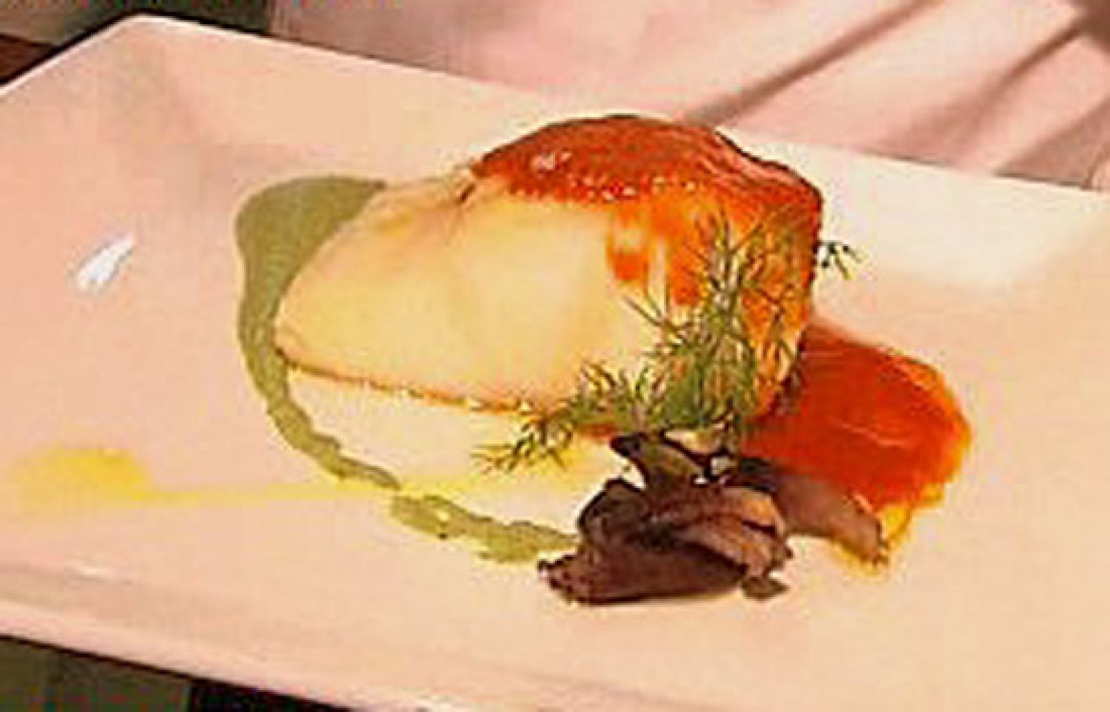 España Directo - Bacalao confitado sobre hinojo - RTVE Cocina | Ver