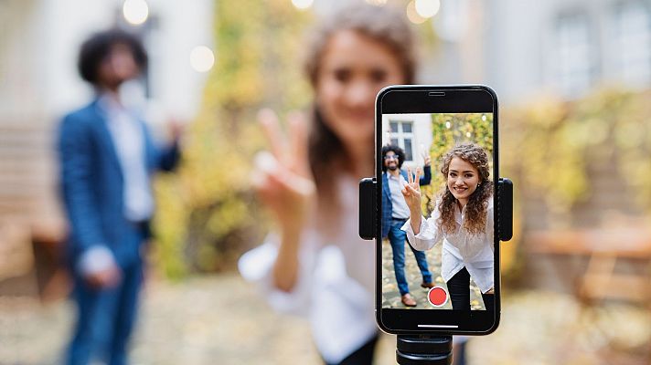 Aumento de tics de TikTok entre los menores, algunos expertos lo achacan al impacto de la pandemia