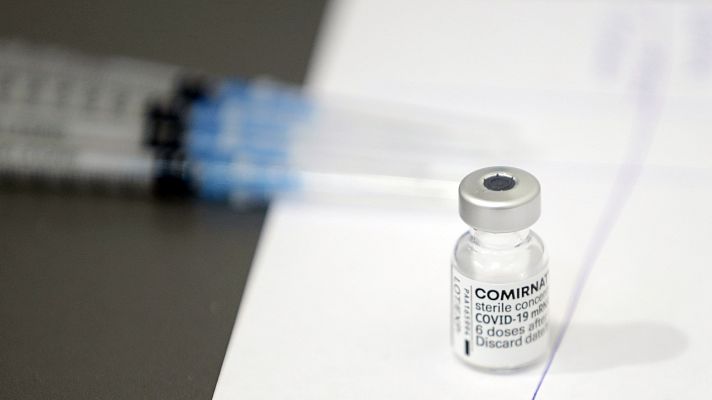 Telediario 1 - Doce meses de vacunas, doce meses de esperanza