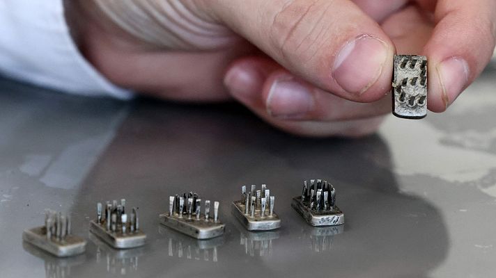 Telediario 1 - Israel suspende la subasta de los sellos con los que se tatuaba a prisioneros en Auschwitz