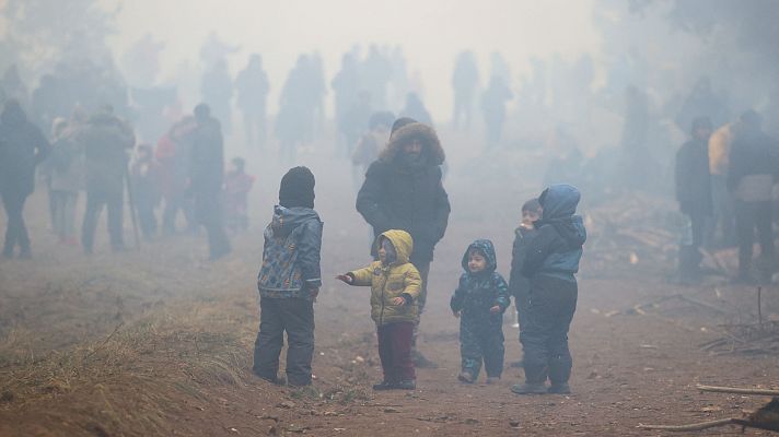 Telediario 1 - Trabajadores humanitarios ayudan en la frontera entre Polonia y Bielorrusia
