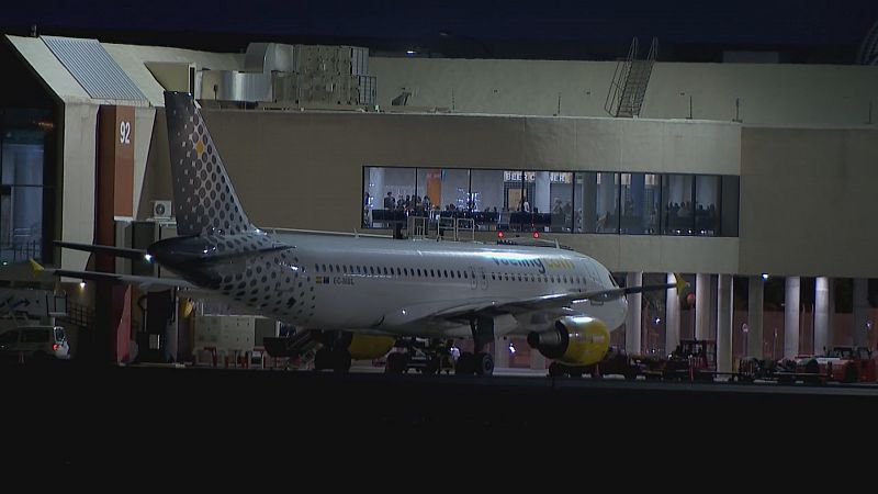 Les versions d'uns fets inèdits en la història de l'aeroport de Palma | Ver