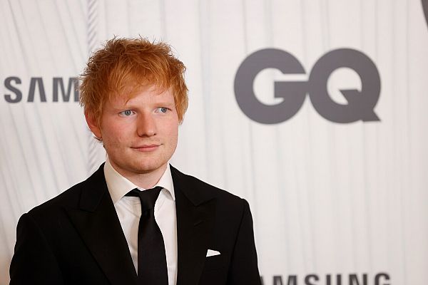 Telediario 1 - Ed Sheeran lanza su nuevo álbum: 'Equals'