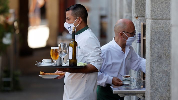 Pensiones: Gobierno y sindicatos pactan subir la cotización