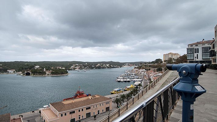 Chubascos que pueden ser localmente fuertes o persistentes en Baleares