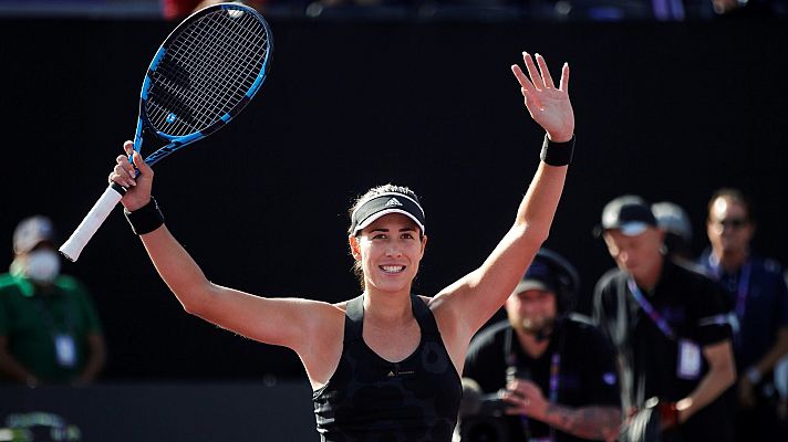 Muguruza despliega su mejor tenis ante Badosa para llegar a la final