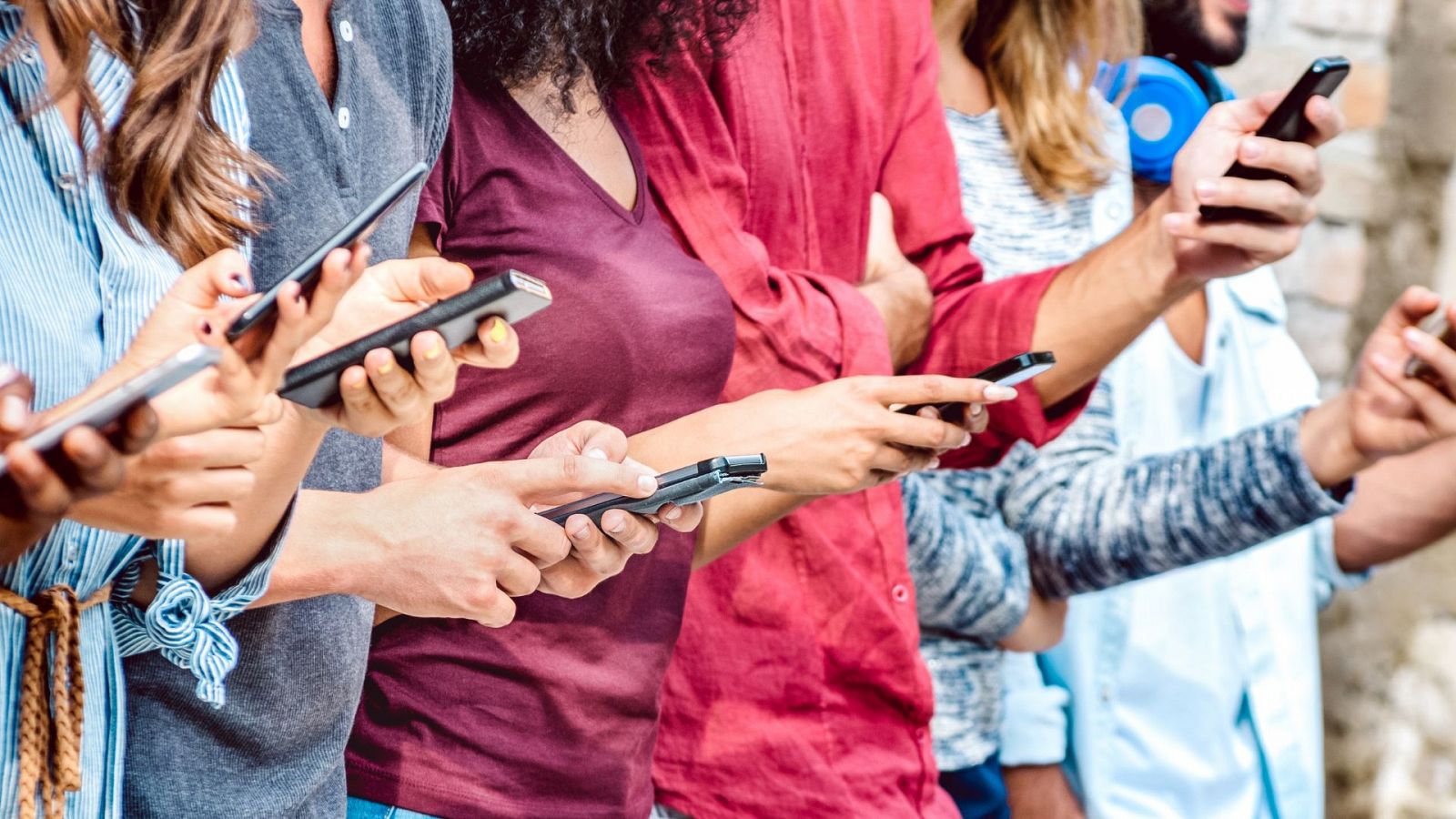 Uno de cada tres adolencentes está enganchado a Internet