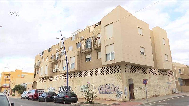 Mueren una mujer y sus dos hijos en el incendio "intencionado" de una vivienda en Almería