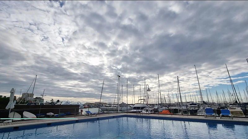 Viento fuerte en Ampurdán, con intervalos de fuerte en el norte de Baleares, Estrecho, Alborán y litoral noroeste de Galicia - ver ahora