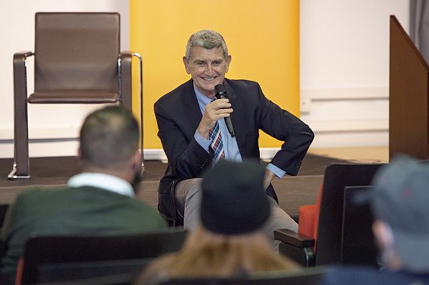 José Manuel Pérez Tornero participa en el encuentro 'Construyendo el futuro'