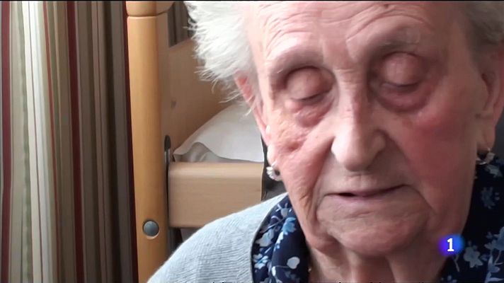 L'informatiu - Comunitat Valenciana - El documental 'Sacar a la luz: memoria de las mujeres rapadas'