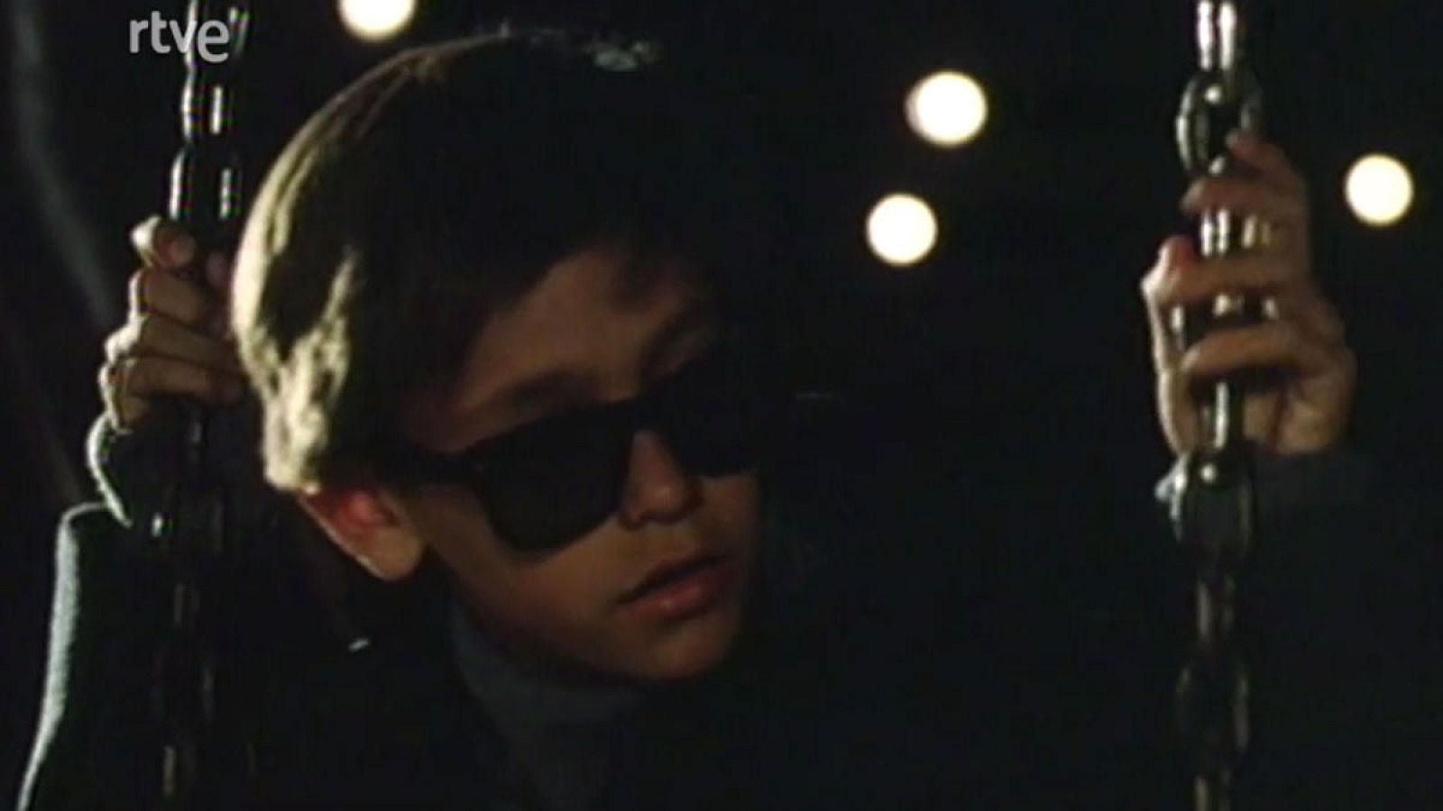 Crónicas del mal - No habrá flores para los muertos - Crónicas del mal | Ver