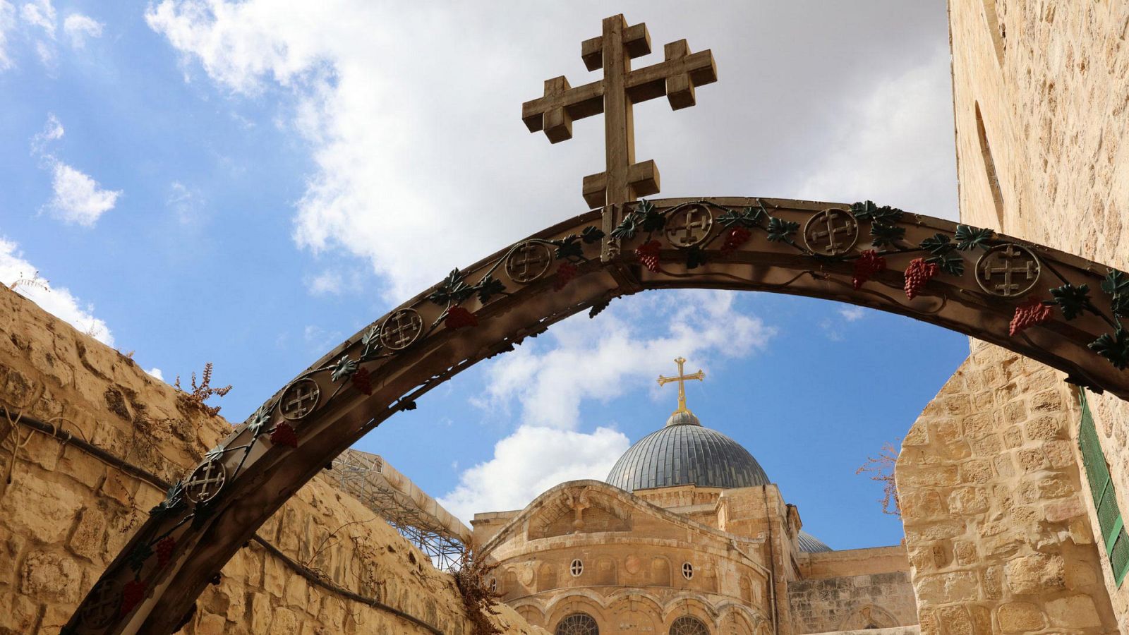 Monumentos sagrados - Episodio 4: Iglesias, la búsqueda de la luz - ver ahora