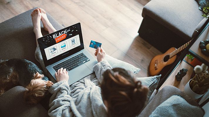 La hora de La 1 - Algunos comercios se adelantan al Black Friday: "Hemos notado una barbaridad el aumento de clientes"