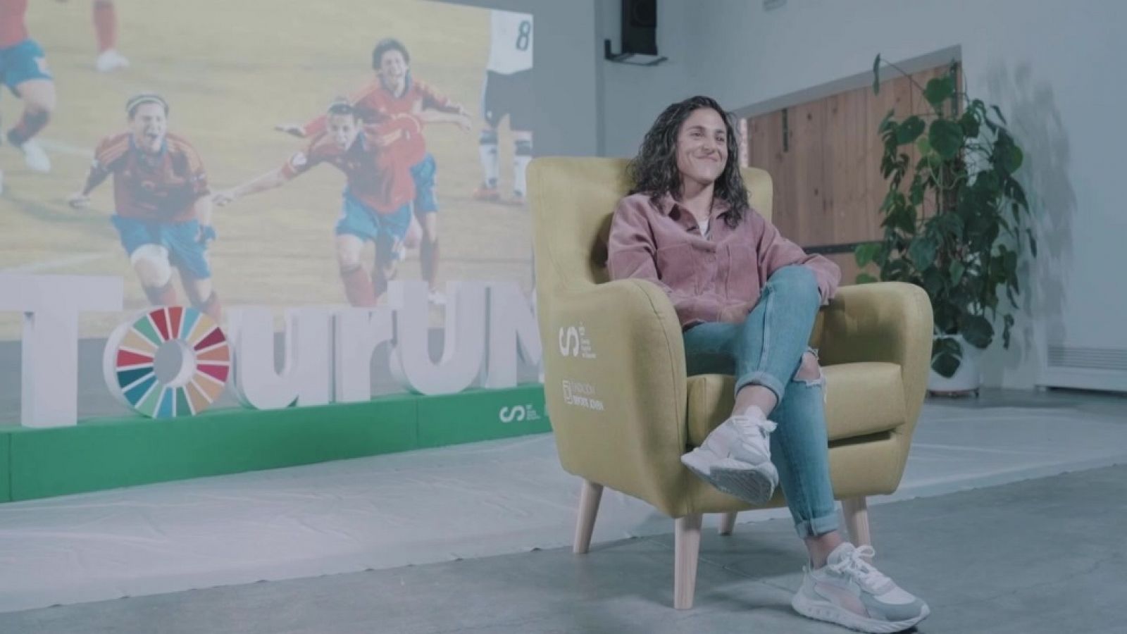 Tour Universo Mujer - Programa 27: Las confesiones de Vero Boquete, primera gran referente en el fútbol femenino español - ver ahora