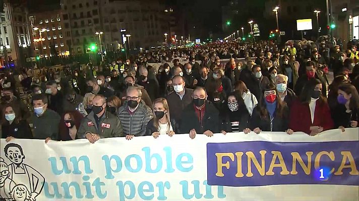 Telediario Fin de Semana - Manifestación en Valencia para exigir un nuevo modelo de financiación autonómica