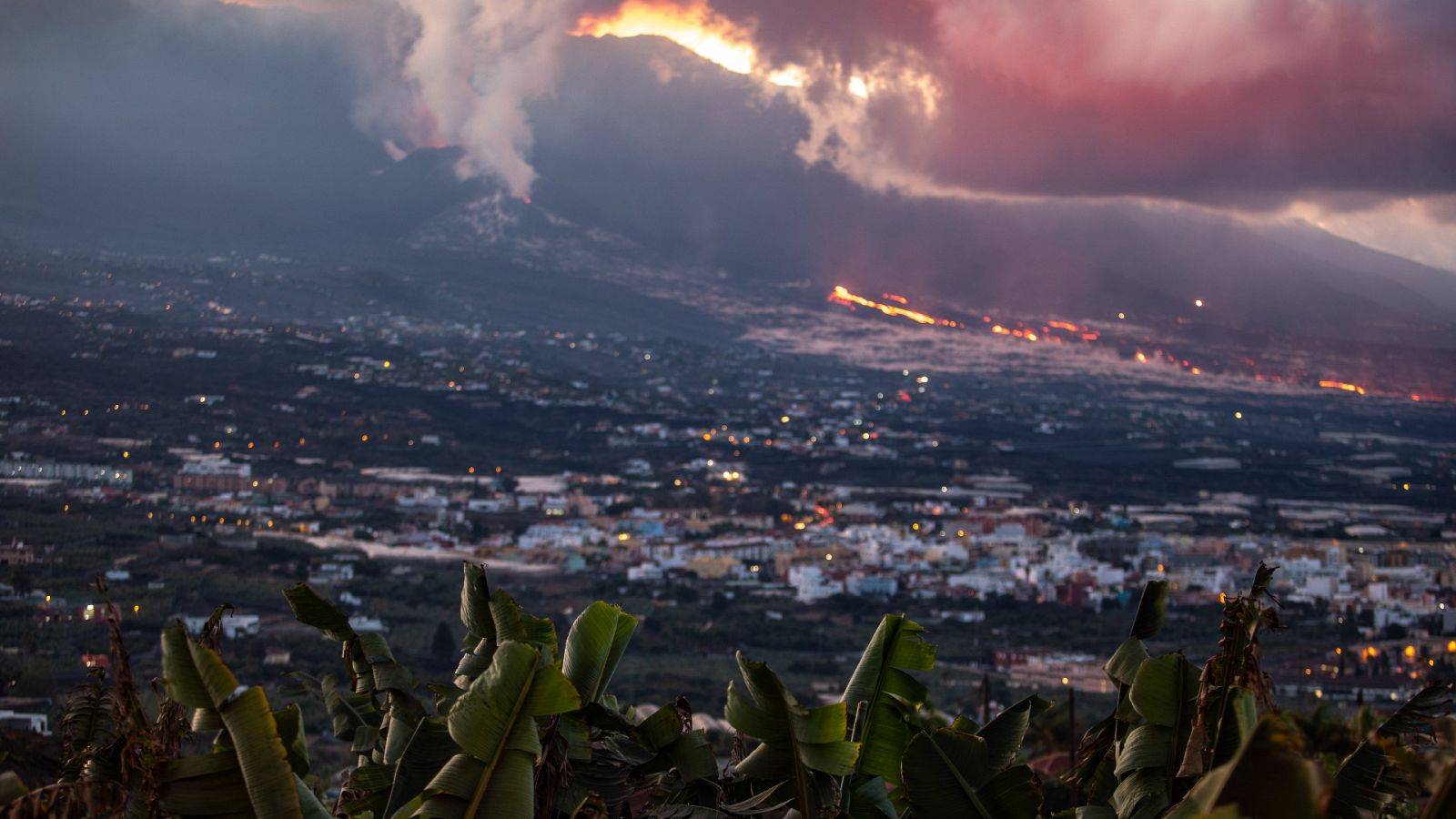 Autoridades piden a la población de La Palma no bajar la guardia