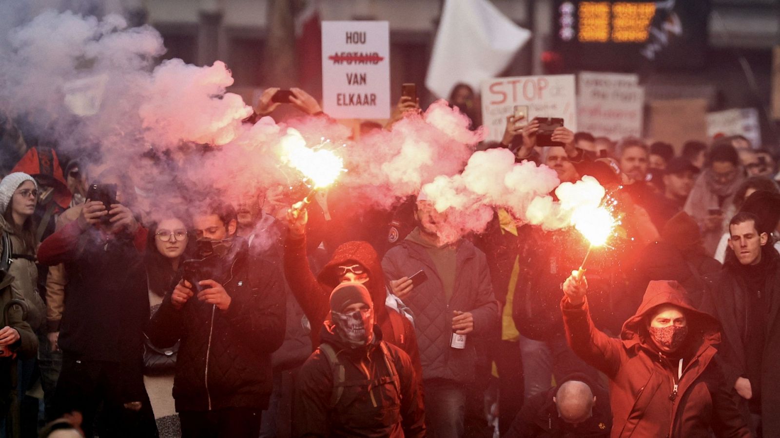 Disturbios en una protesta en Bruselas contra las restricciones