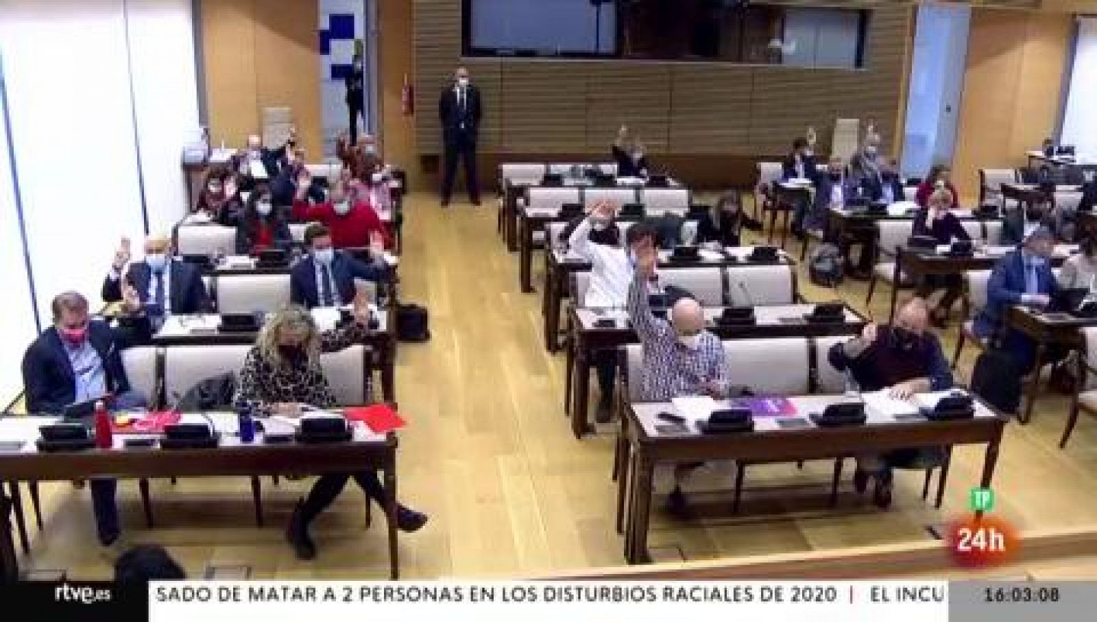 Parlamento - El foco parlamentario - Aprobadas 132 enmiendas a los PGE - 20/11/2021