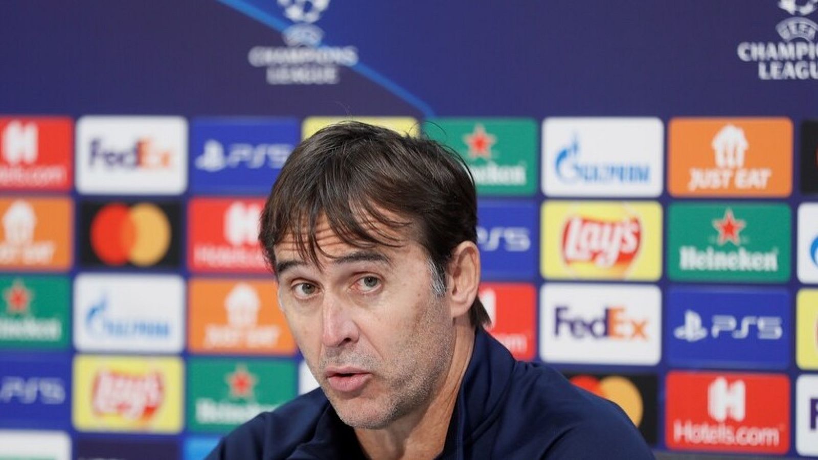 Lopetegui: "La ilusión es la que nos tiene que mover para superar al Wolfsburgo"