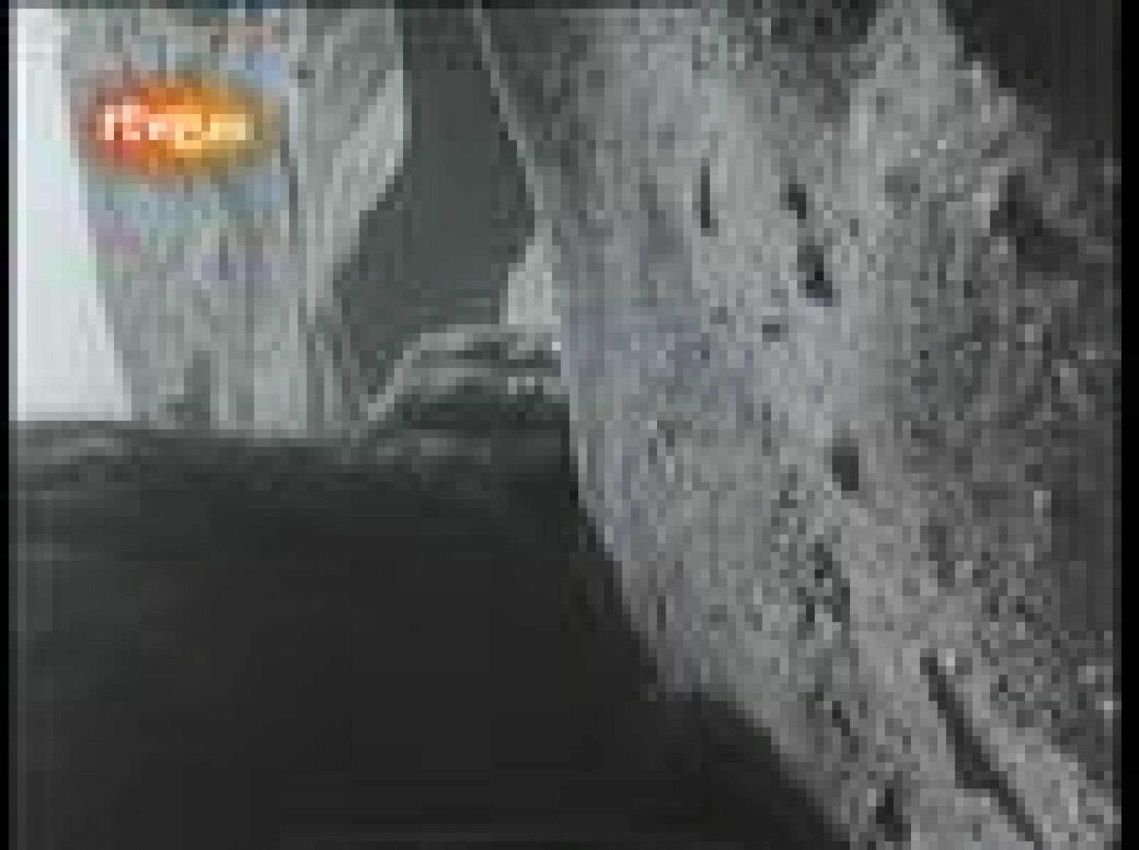 González Green y Tacho de la Calle sufren un bombardeo en el frente del Sinaí (1973) | Ver