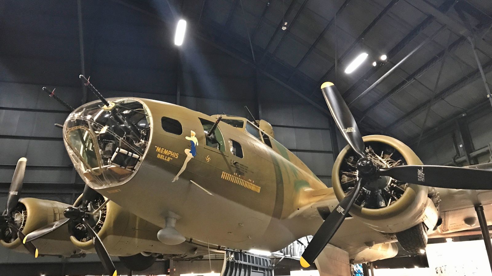 Somos documentales - Memphis belle en color - Ver ahora