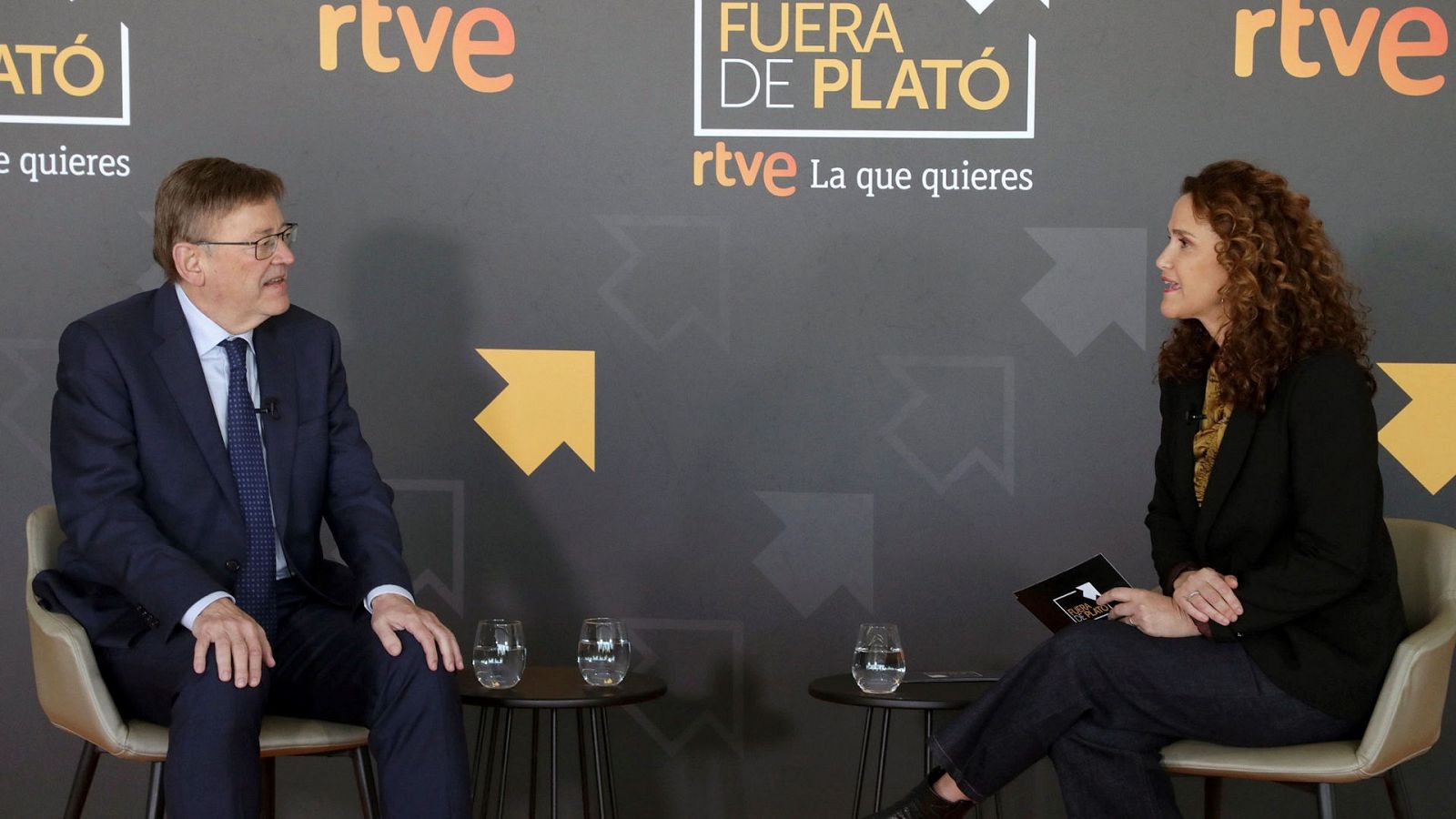 Ximo Puig inaugura los encuentros 'Fuera de plató de RTVE'