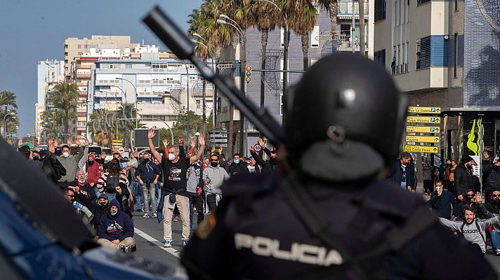 Informativo 24h - Protestas en Cádiz: El Gobierno muestra "sensibilidad"