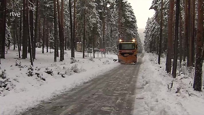 Nevadas de importancia en la cordillera Cantábrica, Pirineos, sistemas Ibérico y Central, noreste de la meseta Sur y sureste de la meseta Norte