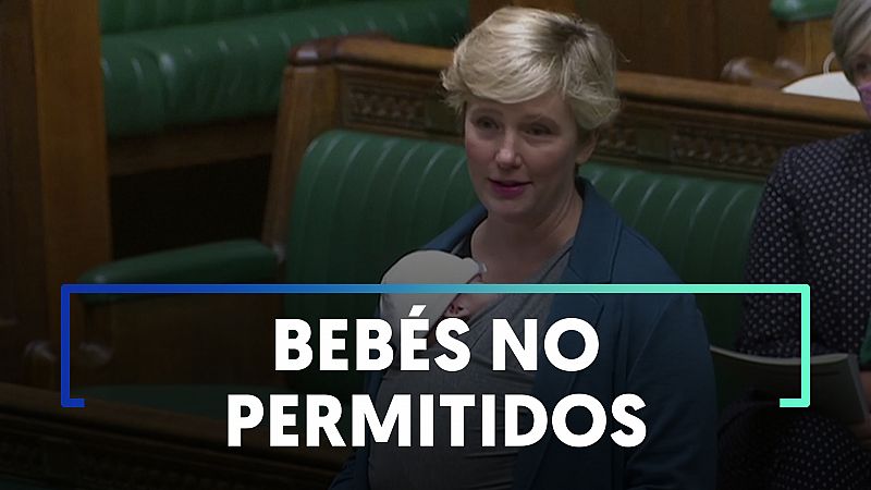 La diputada Stella Creasy lucha contra la prohibición de llevar bebés al Parlamento británico