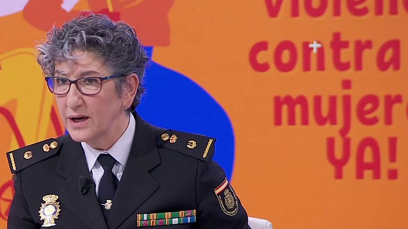 Elena Palacios, inspectora jefa del CNP: "Lo que no podemos permitir es que las sigan maltratando" - Ver ahora