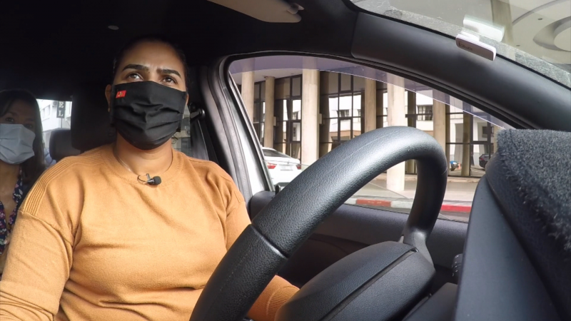 Souad Hdidou: la única mujer taxista en Rabat