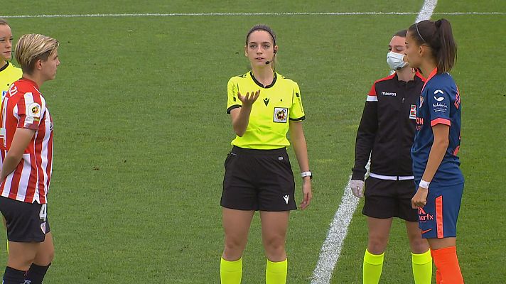 Telediario 2 - Agresiones verbales a las árbitras: machismo en el deporte