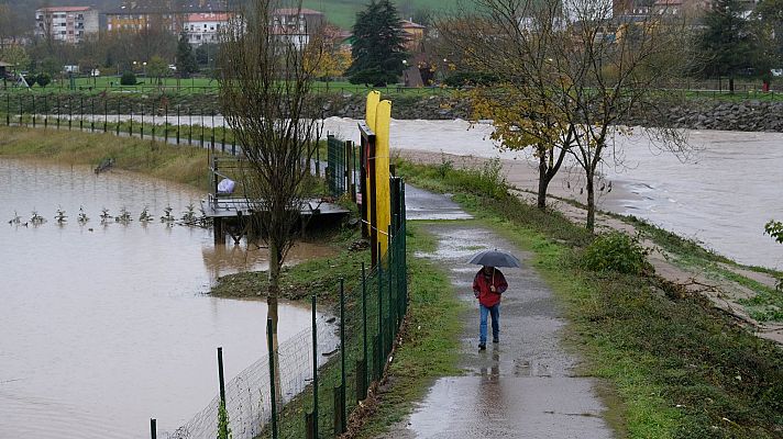 Lluvias fuertes en Canarias y nevadas en el norte peninsular