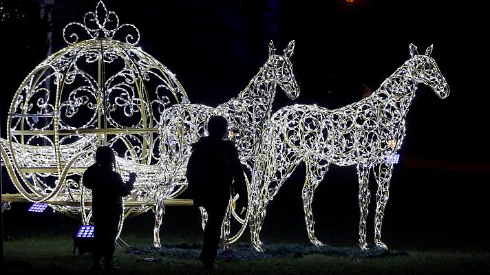 ¿Cuánto cuesta iluminar pueblos y ciudades por Navidad?