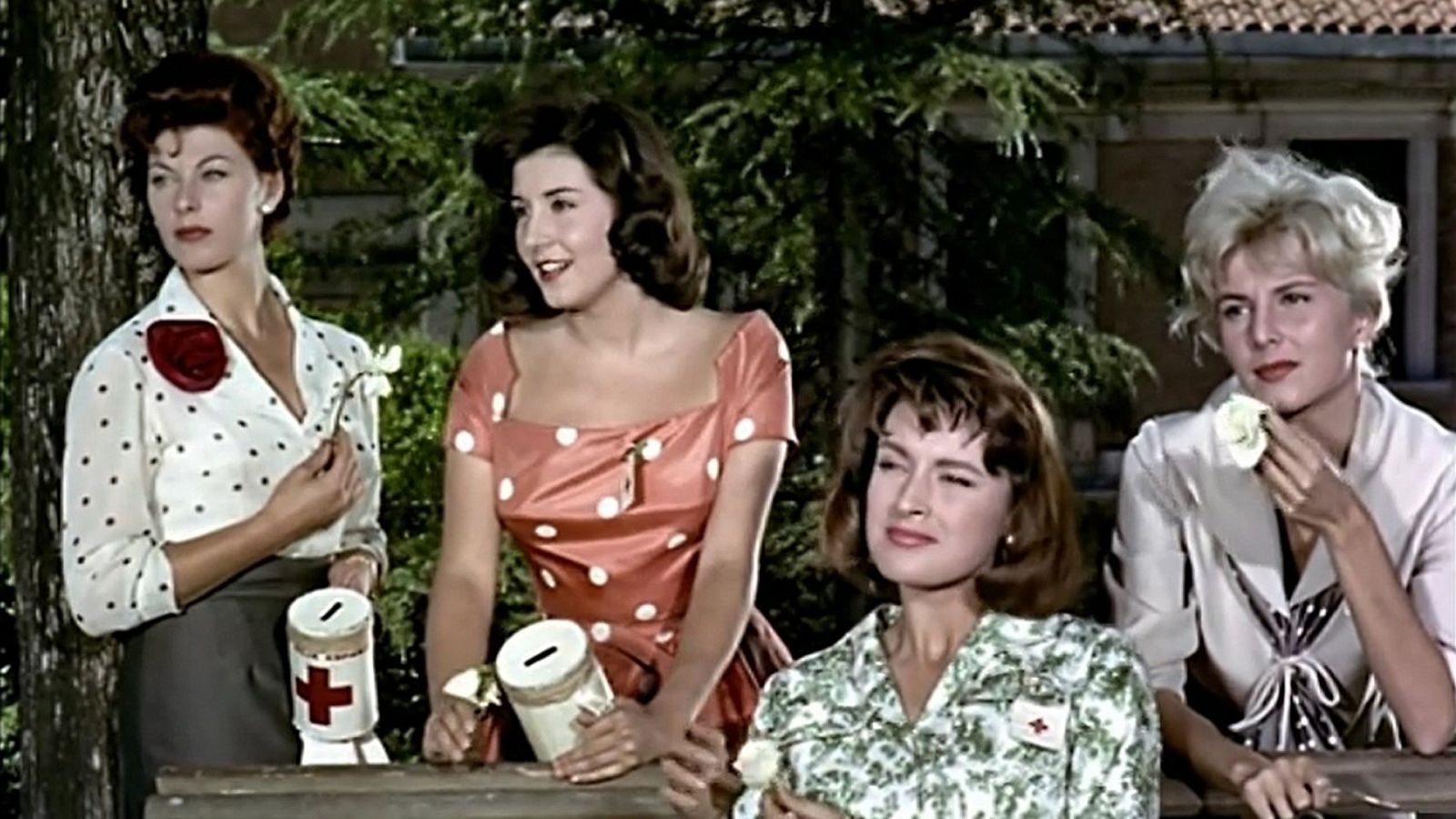 Cine de barrio - Las chicas de la Cruz Roja - ver ahora