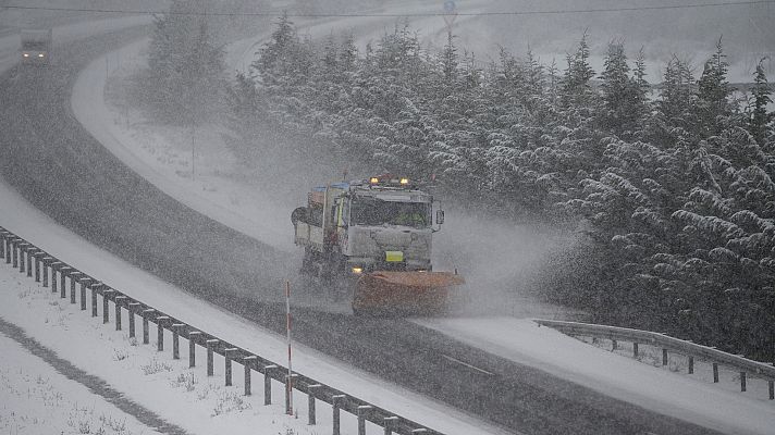 Telediario Fin de Semana - Temporal de nieve en la mitad norte peninsular