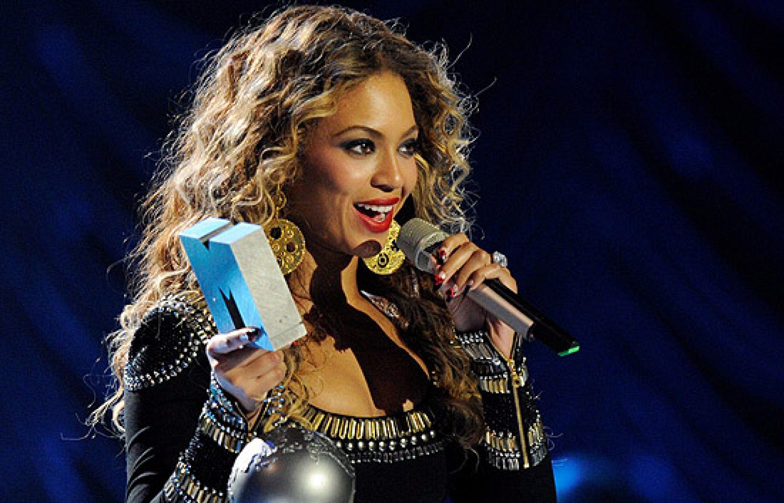 Beyonce arrasa en los MTV Europa con tres galardones | Ver