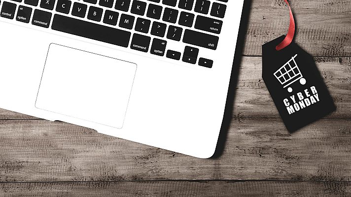 La hora de La 1 - Cuidado con las estafas online durante el Cyber Monday, usar la tarjeta de crédito, la mejor opción