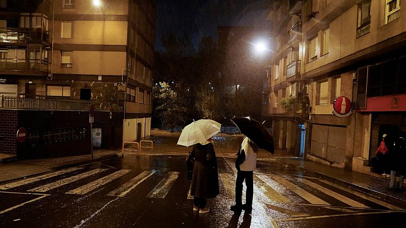 Las fuertes lluvias desbordan los ríos a su paso por País Vasco y Cantabria