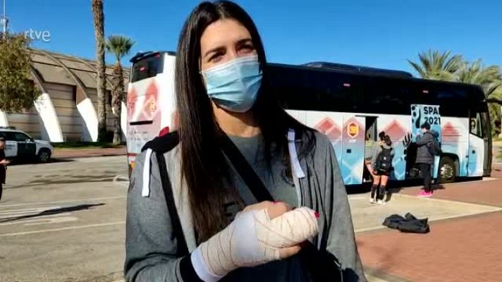 Lara González se fractura un dedo y se pierde el Mundial de balonmano con las Guerreras