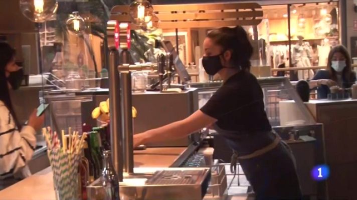 L'Informatiu - L'inici de la campanya de Nadal impulsa l'ocupació a Catalunya