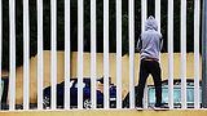 Universo UNED - Solos y mal acompañados. infancia y la juventud migrante*