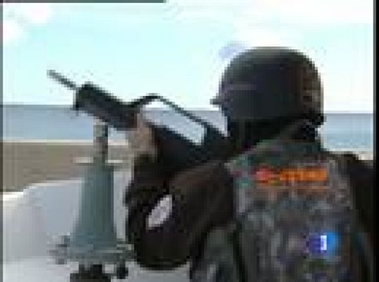  - Formación para escoltar barcos