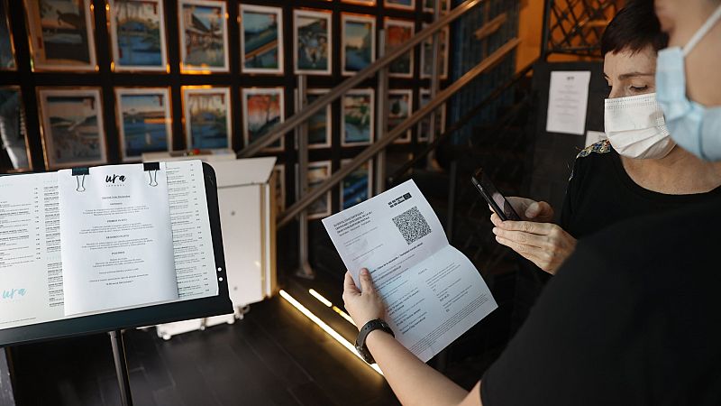 El puente de la Constitución empieza con ocho comunidades solcitando pasaporte COVID