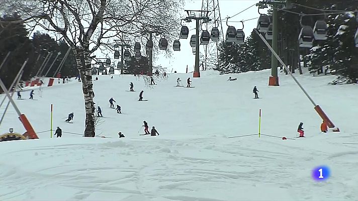 L'Informatiu - Èxode a la muntanya pel Pont de la Puríssima