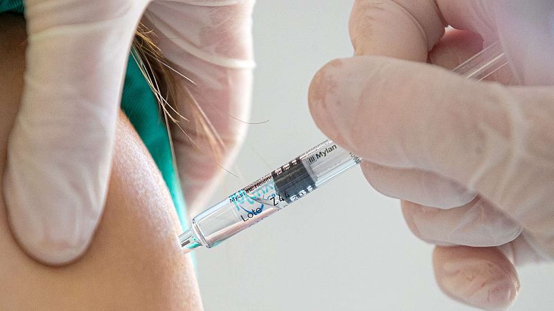 Salvador Peiró, especialista en Medicina Preventiva: "Estamos en una nueva ola pero sobre todo de contagios" | Ver