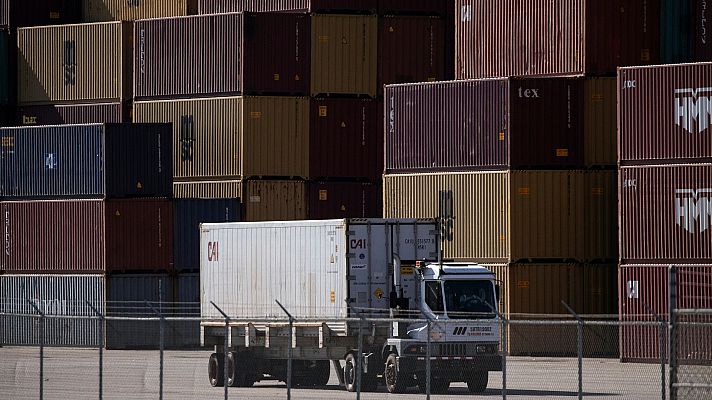 Telediario Fin de Semana - Atasco de contenedores en los puertos de Estados Unidos